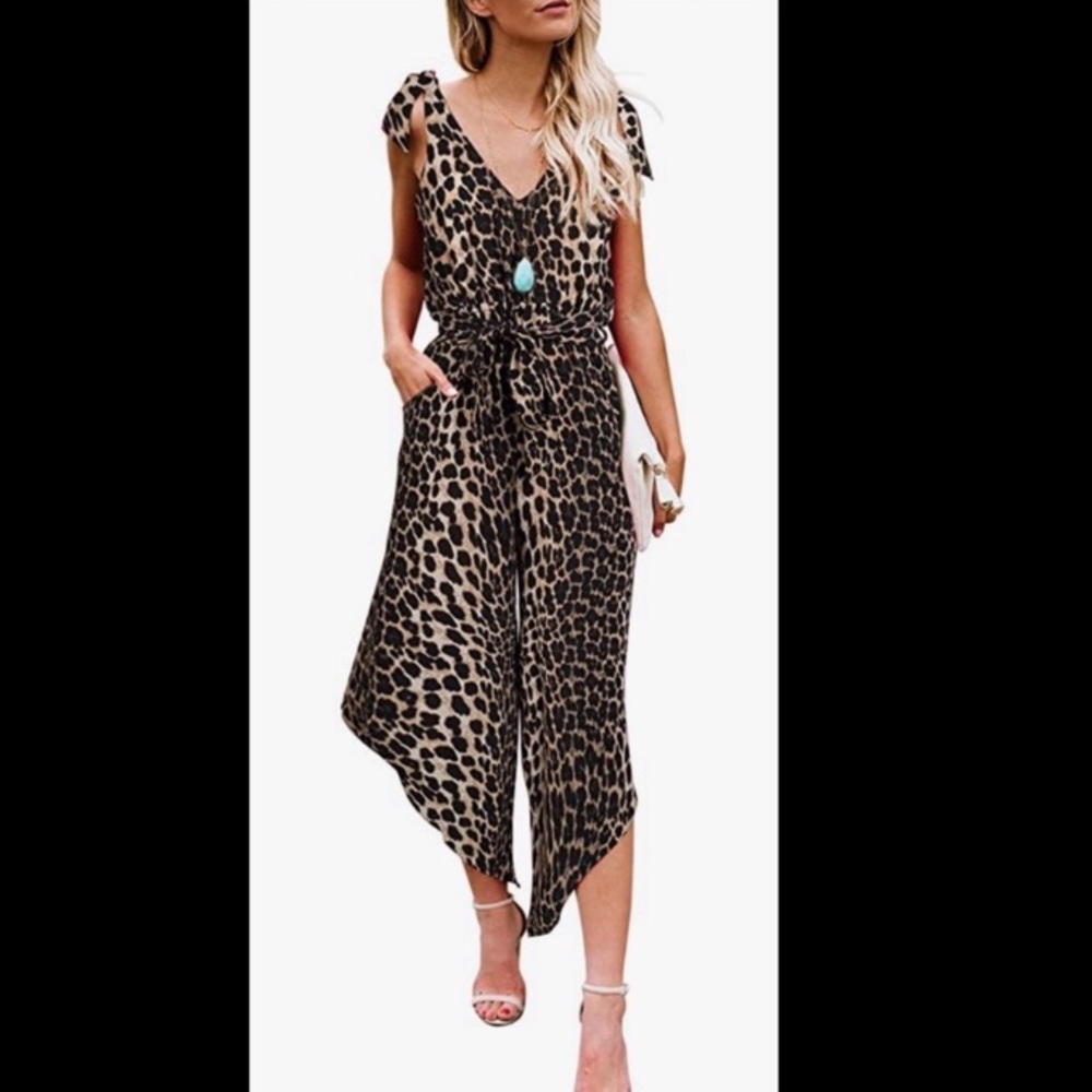 Cheetah print jumpsuit sz S